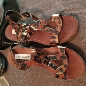 Women's Steve Madden wedge size 9 1/2 animal print.